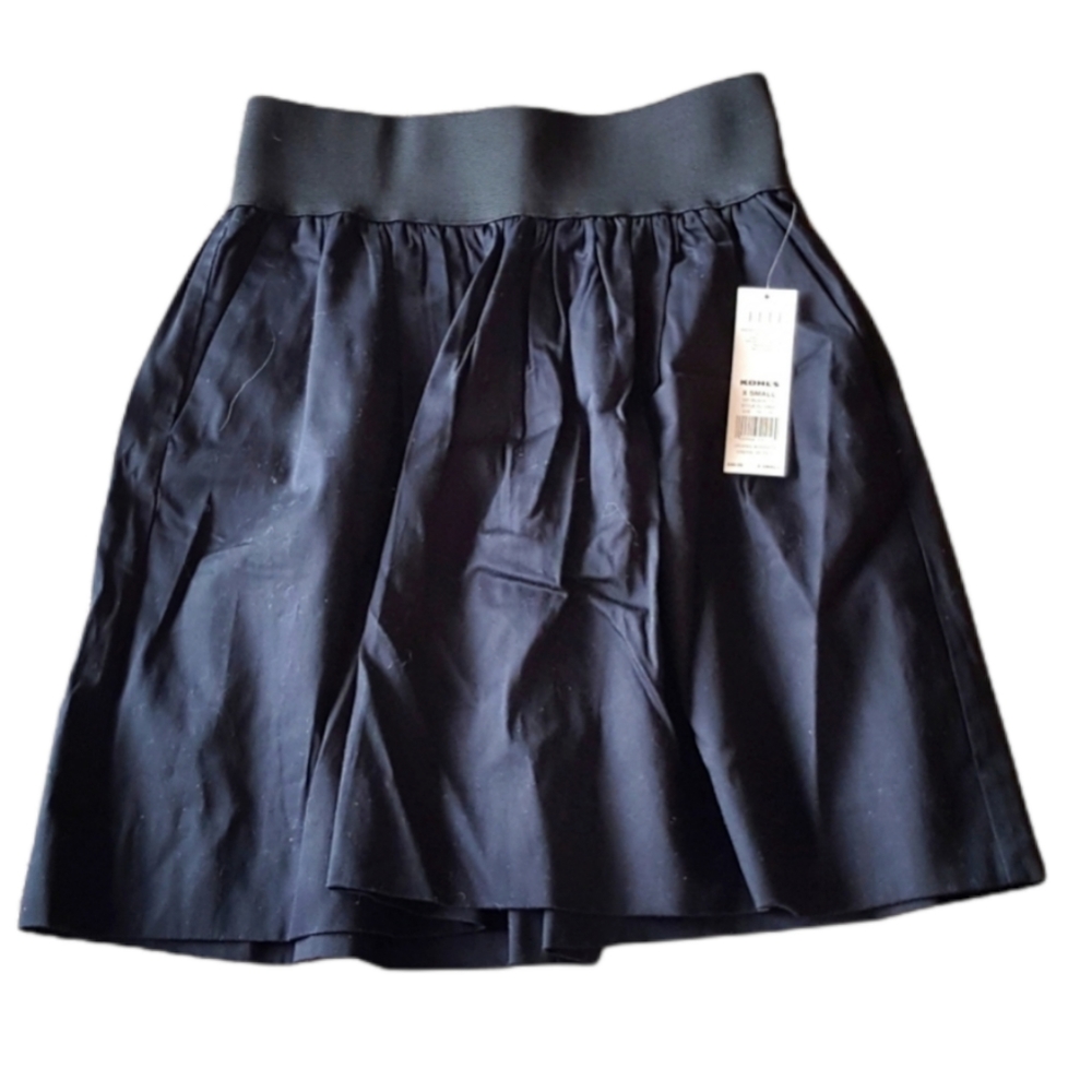 ELLE Black Flare Mini skirt